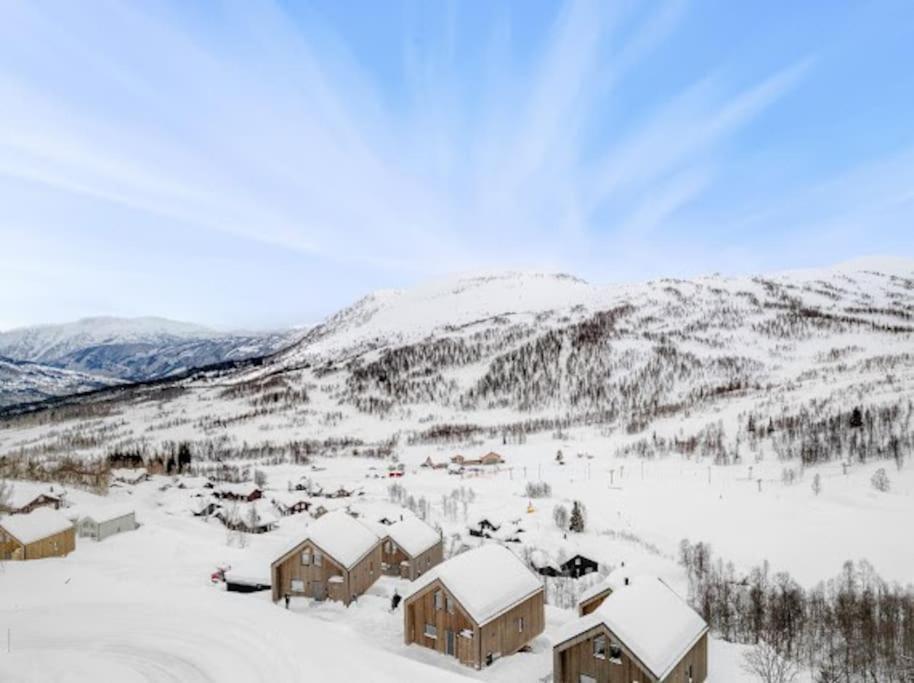Flygende Utsiktshytte Med Magisk Utsikt Sogndal Exterior photo